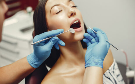 Dłutowanie zęba – kiedy można jeść po zabiegu?