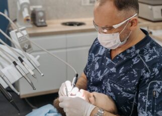 wizyty u periodontologa