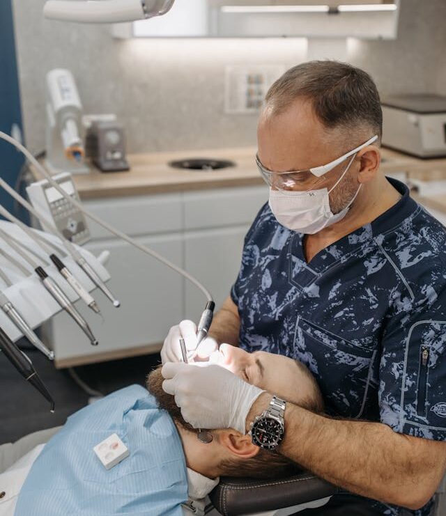 wizyty u periodontologa