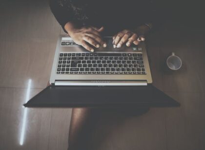Jak często sprawdzać pozycję strony w Google?