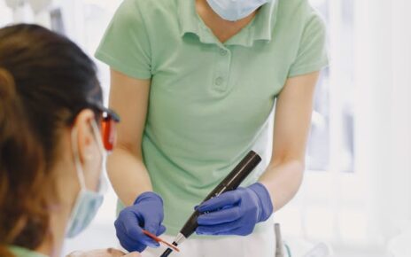 Co to jest okluzja zębów i dlaczego ma znaczenie dla zdrowia jamy ustnej?