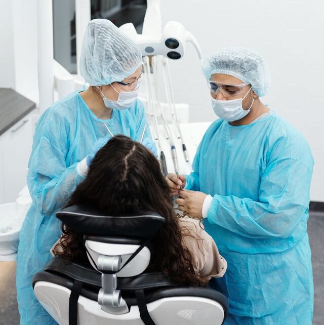 Jak często powinno się chodzić na wizyty kontrolne do dentysty?